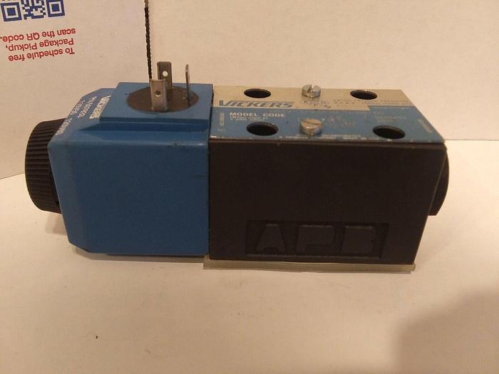 Vickers DG4V-3-22A-M-U-B6-60 Directional Control Valve Solenoid