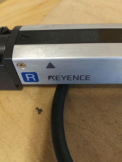 Used Keyence PJ-V20R Base with PJ-V22R Extension Safety Light Curtain Receiver
