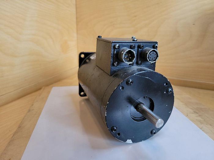 Used Compumotor CPLX83-150 Stepper Motor