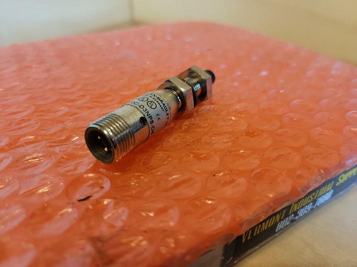 Used Allen Bradley 872C-D3NP8-D4