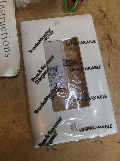 The Watt Stopper WS-120/277 WS-120/277-W Passive Infrared Automatic Wall Switch