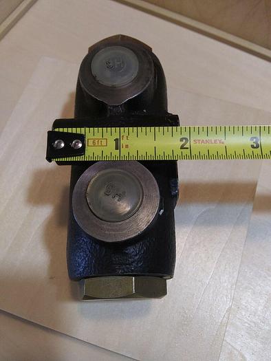 Used Bucher MTDA08-050R Flow Divider