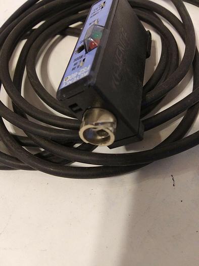 Used Keyence FS2-60G Photoelectric Sensor