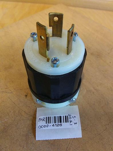 Leviton 2641 Locking Plug 2 Pole 3 Wire Grounding