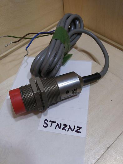 Used Square D 9007 PSH-321 Proximity Sensor