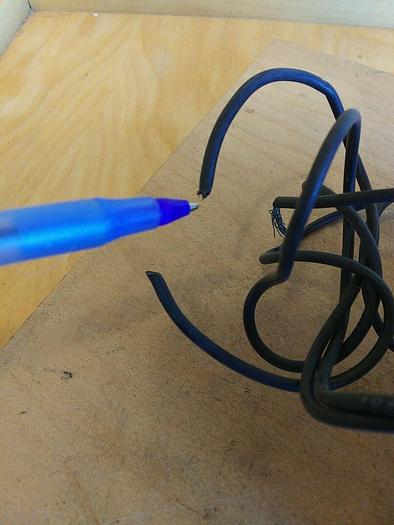 Skinner Valve LP3LB5150 Solenoid with 3 Port Valve *damaged wire