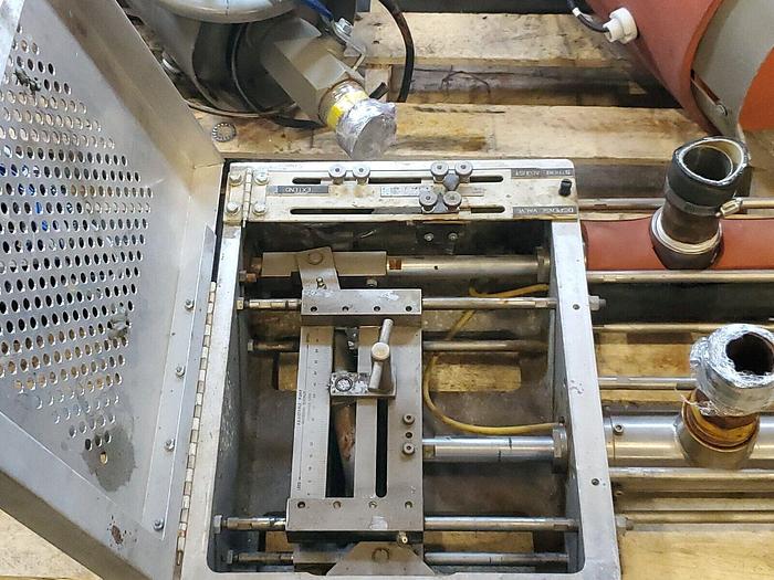 Used Liquid Control Corp CTF4, F17220193 Epoxy Pumping Machine Positive Displacement Dosing Pumps Graco