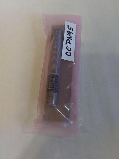 Used ifm OF5047 OFB-FPKG/US Proximity Switch