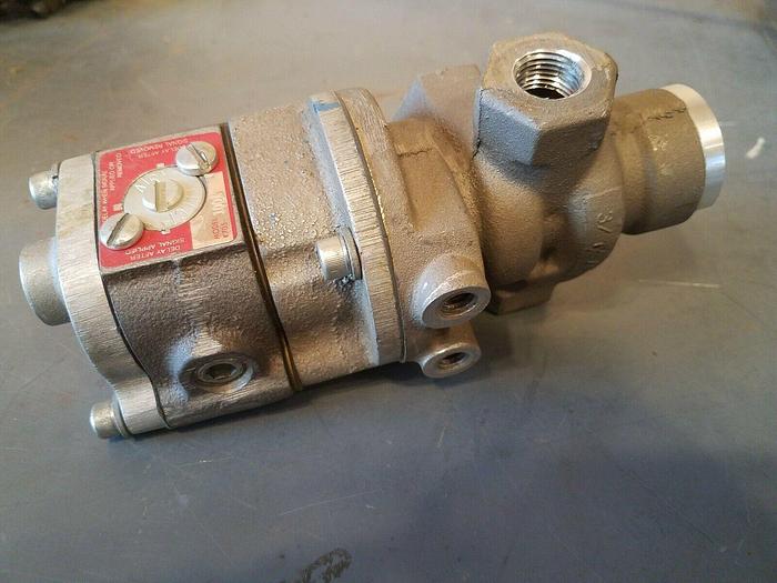 Used Parker Schrader Bellows N35431099 Valve, K705-1001 - USED