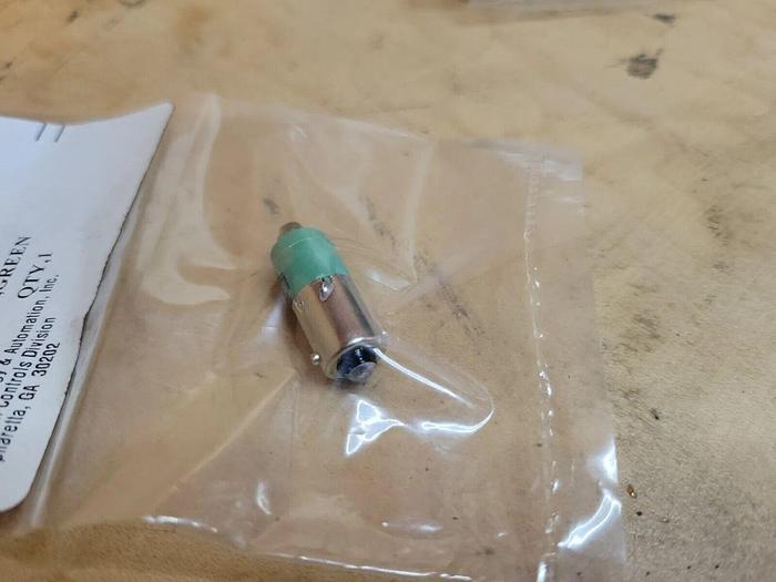 Siemens 3SB0A-LFG Green, LED Pilot 120V