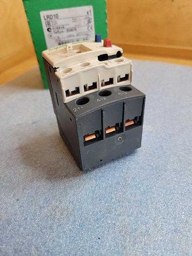 Schneider Electric LRD10 Relay, TeSys 034679 3389110346794