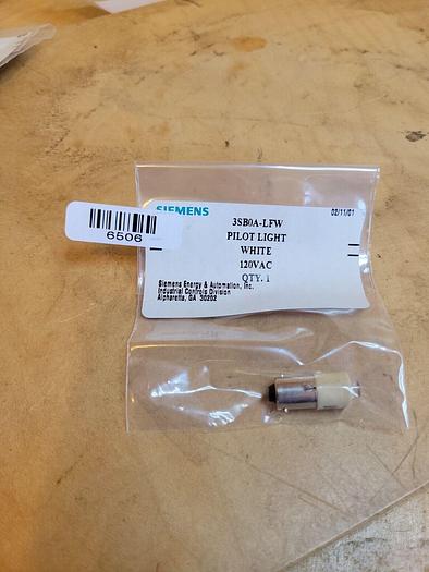 Siemens 3SB0A-LFW White Pilot Light