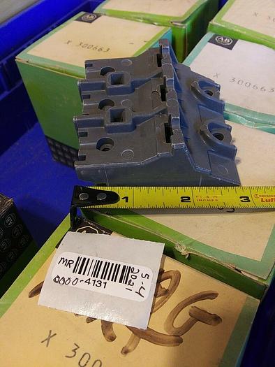 Allen Bradley X300663 Stationary Contact Block Bulk Lot
