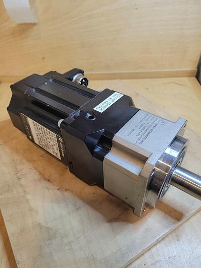 Used Allen Bradley MPL-B310P-HJ22AA w/ Apex Dynamics AB090-S2-P1