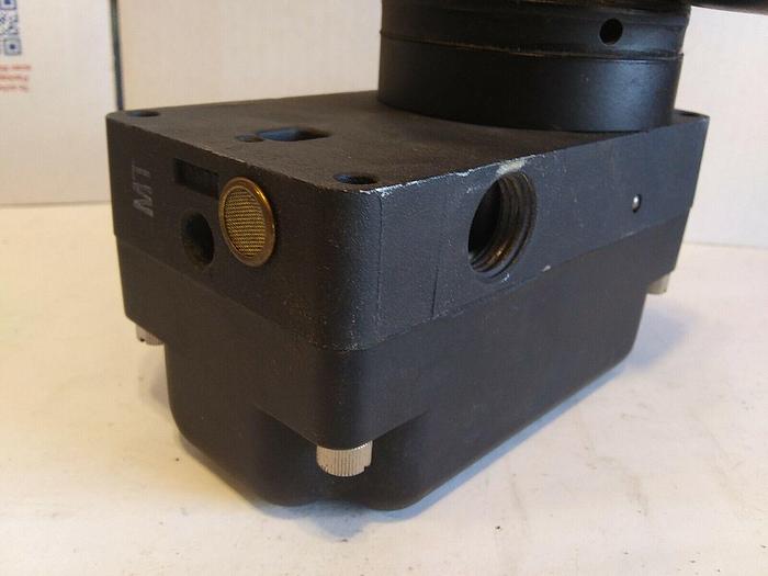 Used Fairchild Z15312TB5220 Transducer with ED1825 Regulator