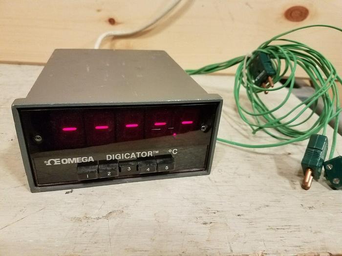 Used Omega Digicator 412B-THC Celcius Temprature Indicator - Used, Powers On