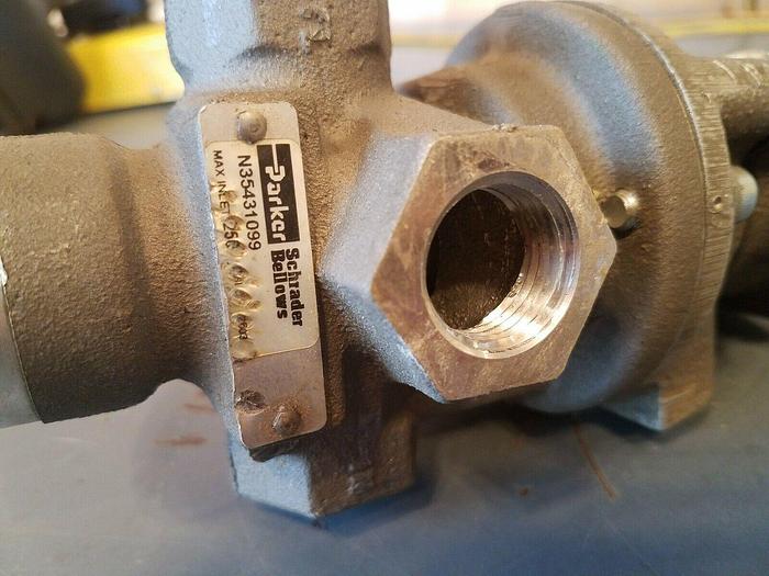 Used Parker Schrader Bellows N35431099 Valve, K705-1001 - USED