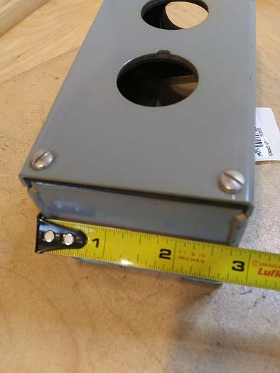 Allen Bradley 800T-2PY 2 Button Wall Mounted Enclosure
