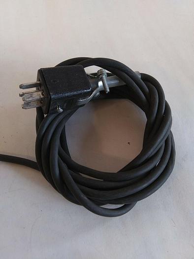 Used Keyence FS-V2-1R Digital Fiber Optic Sensor (Lot of 2)