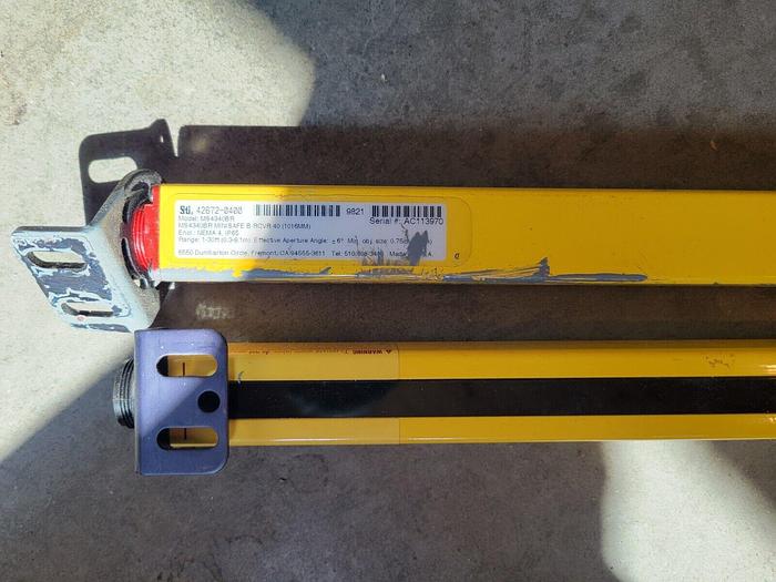 Used Sti MiniSafe 42672-0400 & 42687-0400 Light Curtain Set & 43207-0010 Panel