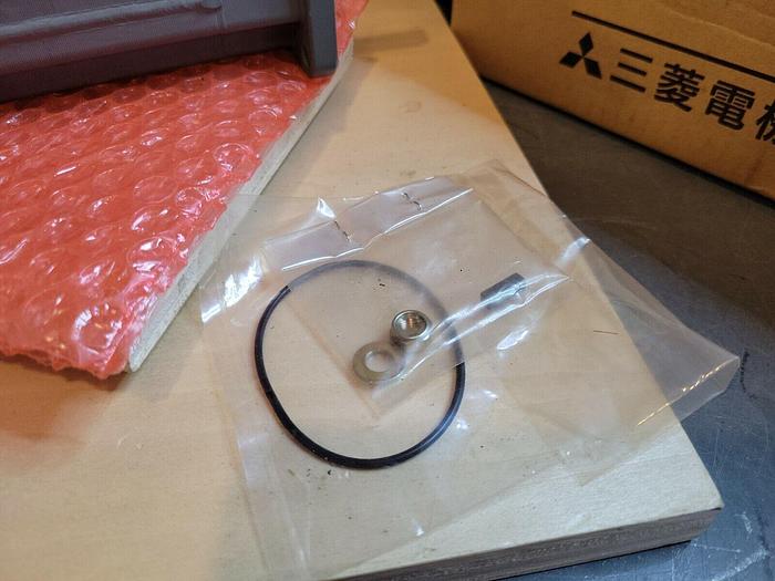 Mitsubishi HA33C-TS Servo Motor