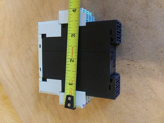 Siemens 3RP1505-1RW30 Electronic Time Relay