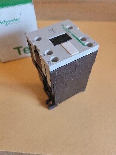 Schneider Electric CA2 SKE20G7 3389110567083