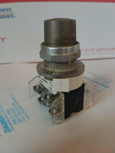 Used Allen Bradley 800T-J4404KC1 NO KEY