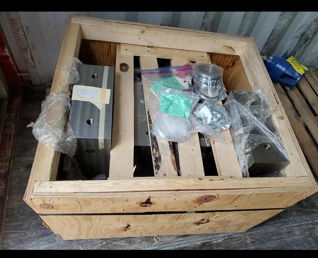 Used Paper converting Paper Converting Machine 318607.001.0 plates lot of 4 gear Housing