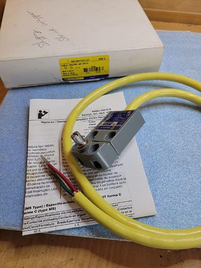 Square D 9007MS04S0100 Compact Enclosed Limit Switch 785901550563