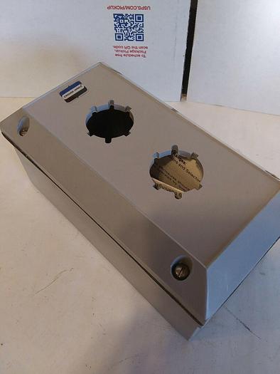 Crouse-Hinds NCS02 Control Station Enclosure