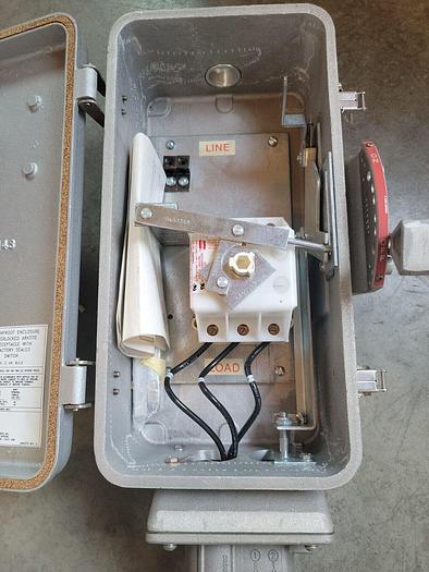 Used Crouse Hinds W2SR33542 Interlocked Arktite Receptacle