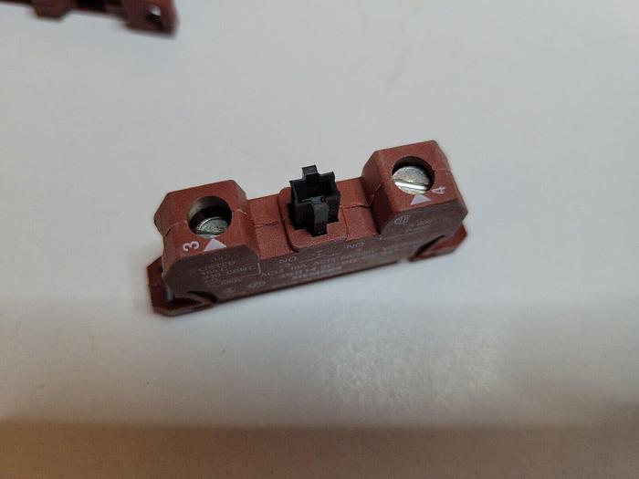 Used Siemens 3SB14 20-0B, Lot Of Five