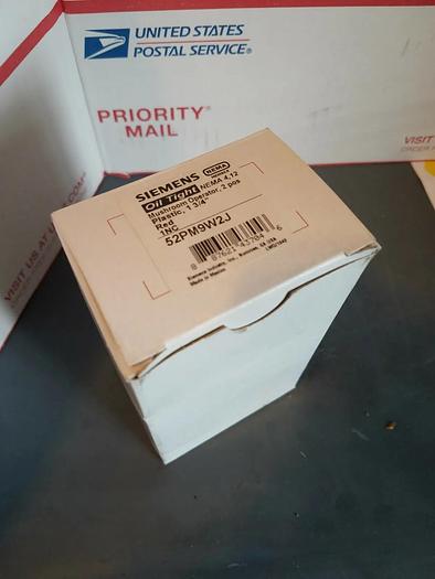 Siemens 52PM9W2J Mushroom Operator Red Plastic 1NC 1-3/4"