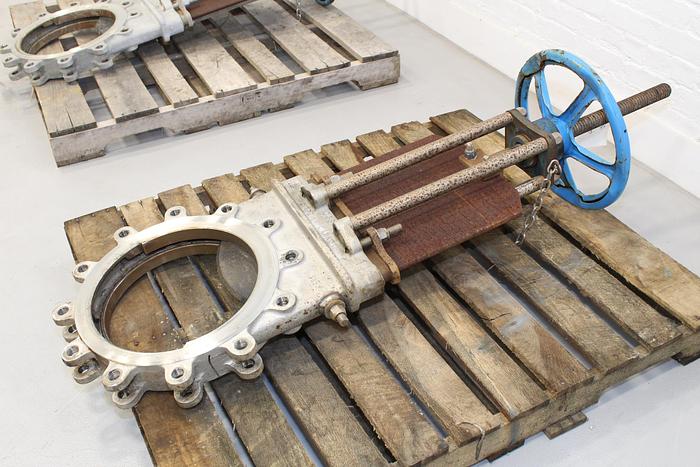 Used True Line 14" Hand Operated Knife Gate Valve #43966