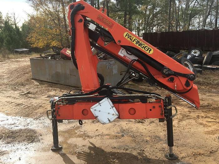 PK 6001 Performance
Technical Specifications (EN 12999 H1-B3)
Max. lifting moment 5.4 mt/53.0 kNm 39080 ft.lbs
Max. lifting capacity 3300 kg/32.4 kN 7280 lbs
Max. hydraulic outreach 11.2 m 36? 9??
Max. manual outreach 12.9 m 42? 4??
Slewing ...
