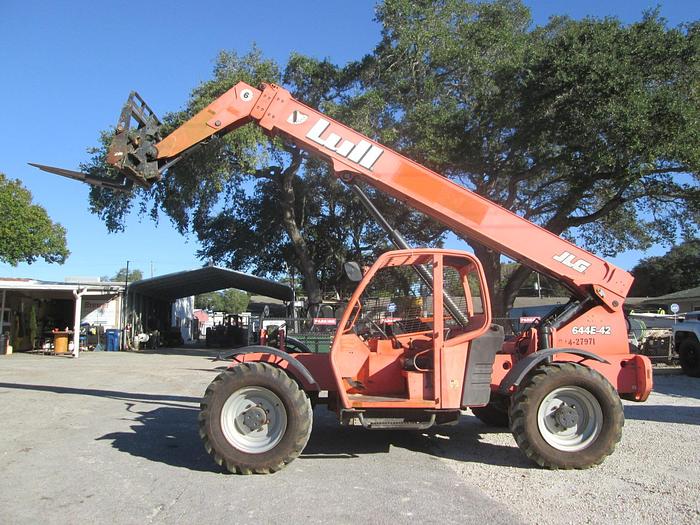 Used 2007 JLG Lull 644E-42 Telescoping Forklift