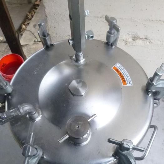 Used Tank, 5 Gallon, S/st, 110 PSI, Full Vac, LaGrange, B #S743475