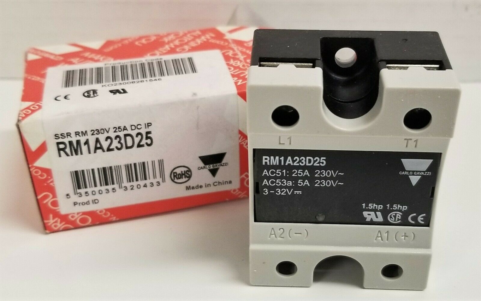 New open box Gavazzi RM1A23D25 Solid State Relay