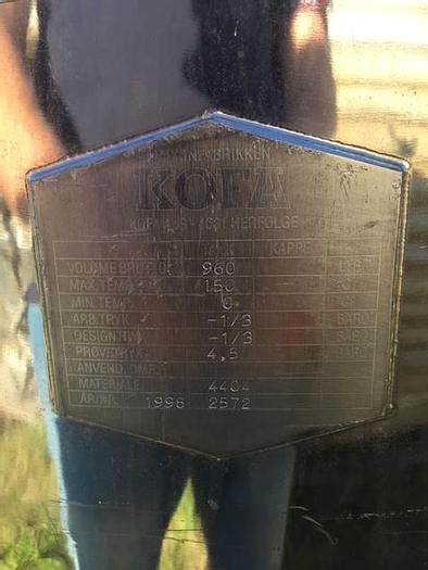 Used 960 liter pressure / vacuum tank