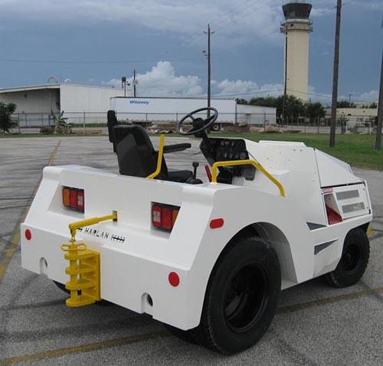 Used 2000 Harlan HTAG-80 Pushback Tractor Model