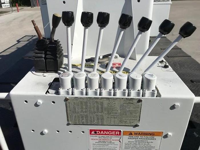 Used 2010 Ford F750 Telelect Commander 4042 Digger Derrick - C76440