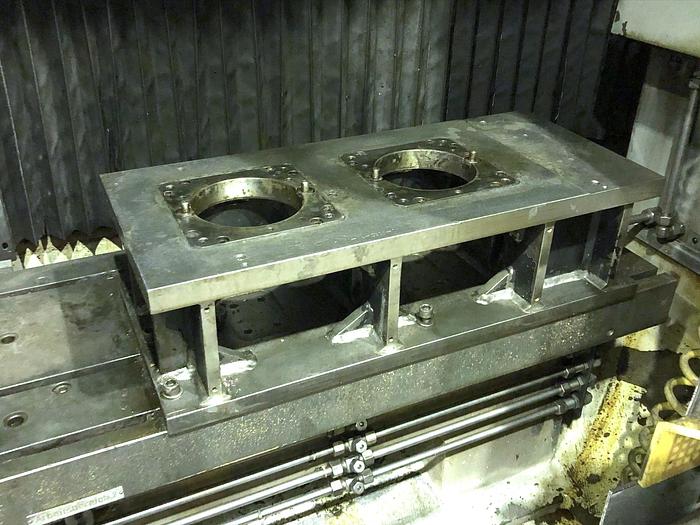 Gebraucht 2001 CNC Bearbeitungszentrum STAMA MC 531 S