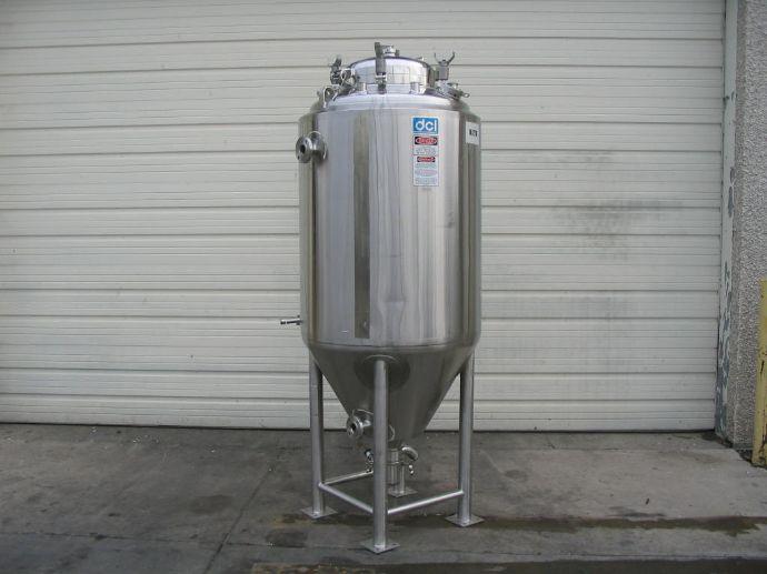 Usado 185 GALLON PROCESSOR TANK.  DCI SERIAL 97PH54788