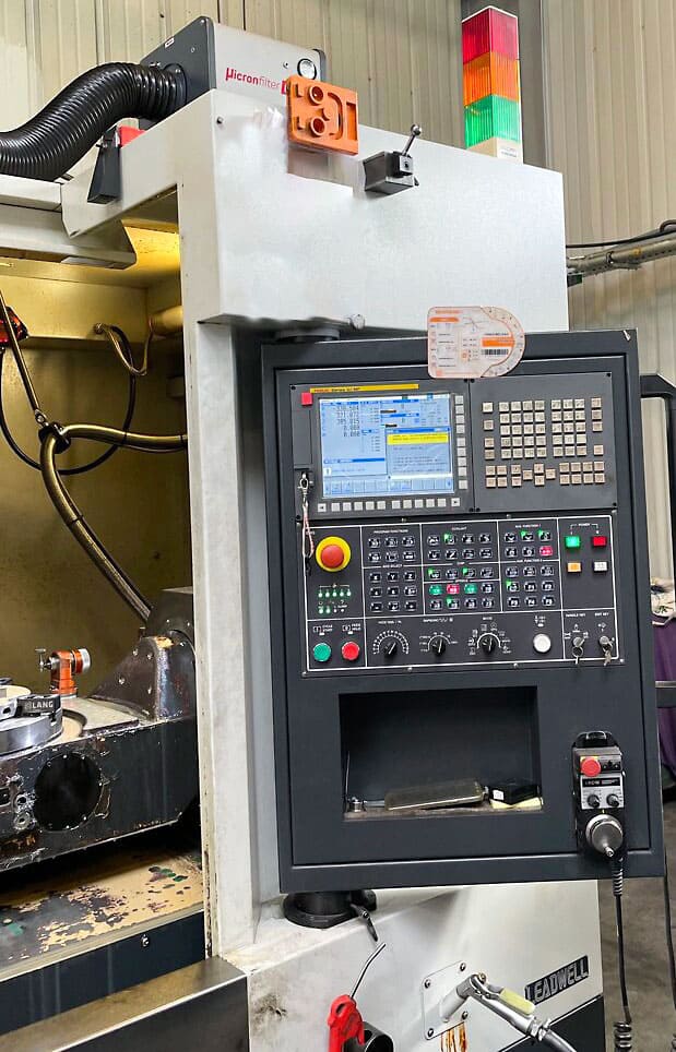 Used Leadwell  V 40 iT - Machining centres vertical - 2017