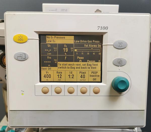 Gebraucht Anästhesie Gerät. Datex. Ohmeda. Aestiva 5. 0809