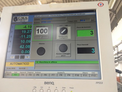 Usato 2002 Robot di verniciatura marca CMA