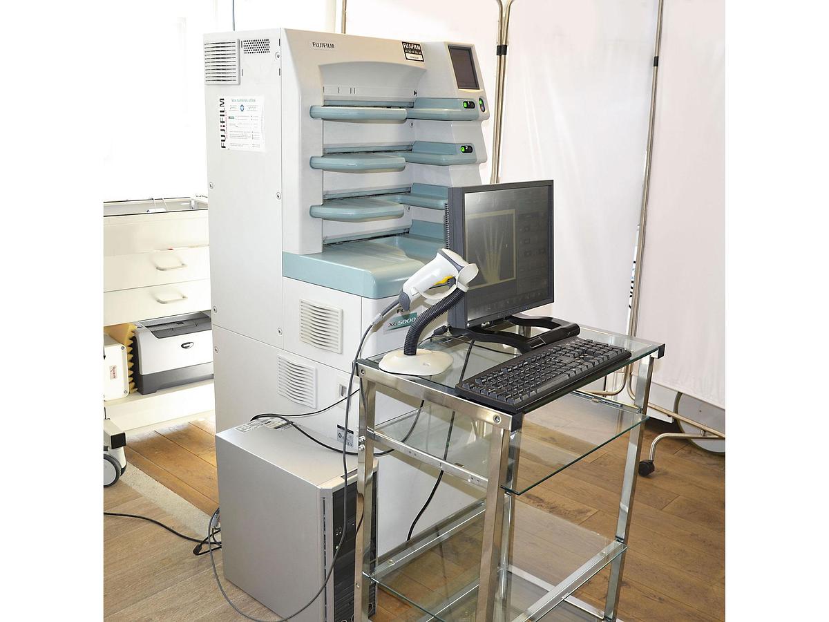 original-d-occasion-systeme-de-numerisation-fujifilm-fcr-xg-5000.JPG