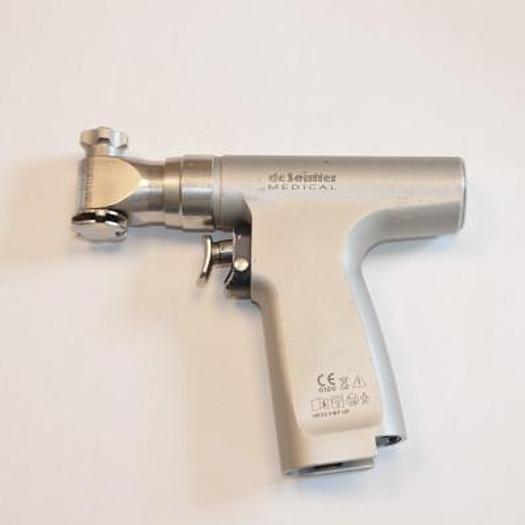 Used 2 ORTHOPEDIC MOTORS WITH 1 BATTERY, 4 CHUCKS AND CHARGER.