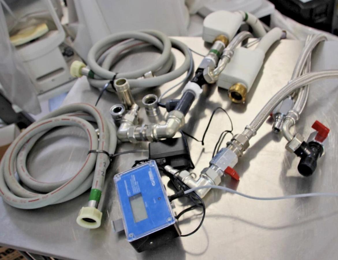 D'occasion LAVE SABOTS MIELE PG 8592  AVEC ACCESSOIRES